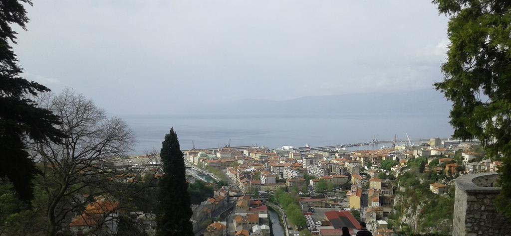 Apartment Skyscraper Maro Rijeka Exteriér fotografie